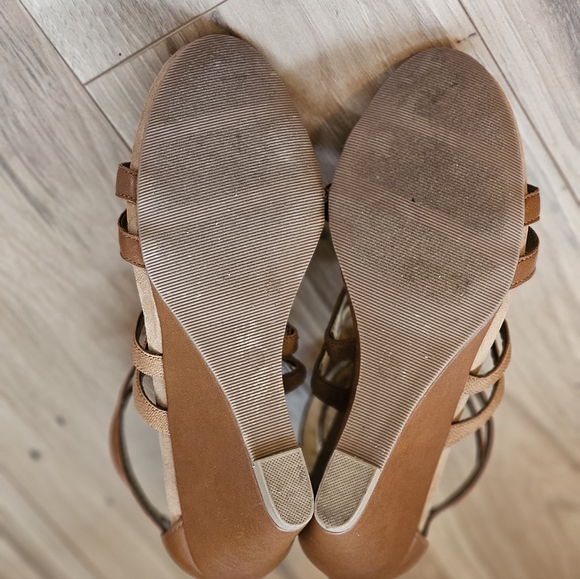 Style & Co Womens Brown Strappy Wedged Heel Size 7 New/Box - Picture 8 of 11